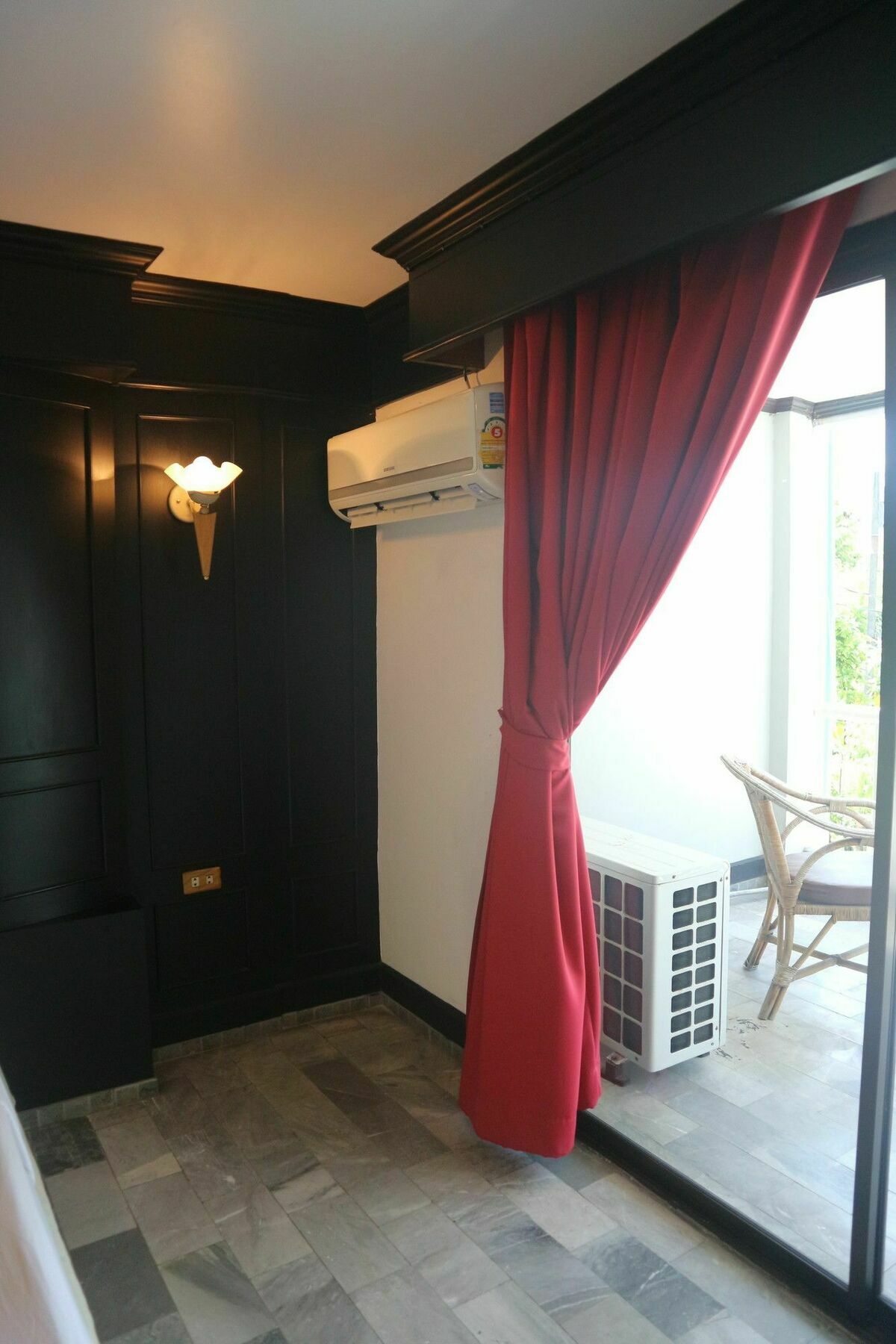 Patong Holiday Dream Hotel Exterior photo